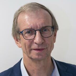 Dr. Erik Schreurs